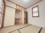 和の趣きを感じさせる、落ち着いた空間
