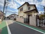 安心して暮らすことのできる住宅街。　住宅地の道路は一般に交通量が少なく車などの騒音が少ないため、住民にとって静かな生活環境が提供されます。
