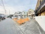 周辺は住宅が建ち並ぶ閑静な住宅街です。
