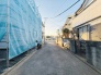 安心して暮らすことのできる住宅街。　住宅地の道路は一般に交通量が少なく車などの騒音が少ないため、住民にとって静かな生活環境が提供されます。
