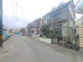 周辺は住宅が建ち並ぶ閑静な住宅街です。
