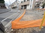 安心して暮らすことのできる住宅街。　住宅地の道路は一般に交通量が少なく車などの騒音が少ないため、住民にとって静かな生活環境が提供されます。
