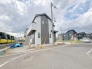 安心して暮らすことのできる住宅街。　住宅地の道路は一般に交通量が少なく車などの騒音が少ないため、住民にとって静かな生活環境が提供されます。
