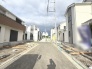 安心して暮らすことのできる住宅街。　住宅地の道路は一般に交通量が少なく車などの騒音が少ないため、住民にとって静かな生活環境が提供されます。
