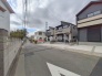 安心して暮らすことのできる住宅街。　住宅地の道路は一般に交通量が少なく車などの騒音が少ないため、住民にとって静かな生活環境が提供されます。
