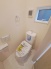 トイレにはウォシュレット機能を標準装備。

