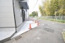 安心して暮らすことのできる住宅街。　住宅地の道路は一般に交通量が少なく車などの騒音が少ないため、住民にとって静かな生活環境が提供されます。
