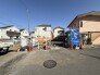 周辺は住宅が建ち並ぶ閑静な住宅街です。
