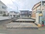 周辺は住宅が建ち並ぶ閑静な住宅街です。
