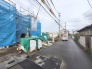 安心して暮らすことのできる住宅街。　住宅地の道路は一般に交通量が少なく車などの騒音が少ないため、住民にとって静かな生活環境が提供されます。
