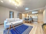 家族が一番集まる場所だから広々としつつも素敵な空間であって欲しい。みんながくつろぐリビングからキッチンまでが一つの空間のように繋がる間取り。
