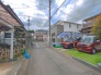 安心して暮らすことのできる住宅街。　住宅地の道路は一般に交通量が少なく車などの騒音が少ないため、住民にとって静かな生活環境が提供されます。
