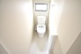 トイレにはウォシュレット機能を標準装備。
