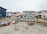 現在建物を建築中です、建築中の物件については現地確認の他、同施工会社の完成施工例のご案内、担当者のプレゼンテーションにてご検討ください。適切なご検討の方法をご説明させて頂きます。
