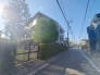 周辺は住宅が建ち並ぶ閑静な住宅街です。
