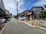 安心して暮らすことのできる住宅街。　住宅地の道路は一般に交通量が少なく車などの騒音が少ないため、住民にとって静かな生活環境が提供されます。
