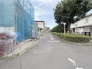 安心して暮らすことのできる住宅街。　住宅地の道路は一般に交通量が少なく車などの騒音が少ないため、住民にとって静かな生活環境が提供されます。
