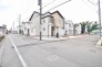 周辺は住宅が建ち並ぶ閑静な住宅街です。
