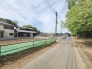 周辺は住宅が建ち並ぶ閑静な住宅街です。
