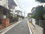 周辺は住宅が建ち並ぶ閑静な住宅街です。
