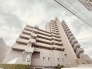 実際に室内をご見学頂くと生活のイメージが広がると思います。家具を置いたイメージや窓からの景色など。
