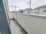 季節の変化や天気の良い日には、バルコニーでの時間が心地よく、気分をリフレッシュさせることができます。
