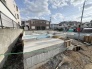 現地のご見学予約もスタートしました。周辺で売りに出ている物件も沢山御座います。まとめてご見学ができますのでお気軽にお申しつけください。
