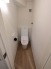 階段下を有効活用したトイレスペース。
便座はもちろんウォシュレット。


