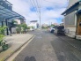 安心して暮らすことのできる住宅街。　住宅地の道路は一般に交通量が少なく車などの騒音が少ないため、住民にとって静かな生活環境が提供されます。
