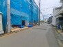 周辺は住宅が建ち並ぶ閑静な住宅街です。
