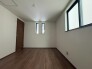 実際に室内をご見学頂くと生活のイメージが広がります。家具を置いたイメージや窓からの景色など、現地で体感ください。
