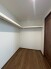 各お部屋に収納が設置されています。

沢山の洋服も収納できそうなウォークインクローゼット。荷物の多い方には嬉しい設計。
