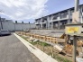 現地のご見学予約もスタートしました。周辺で売りに出ている物件も沢山御座います。まとめてご見学ができますのでお気軽にお申しつけください。
