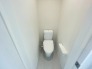 トイレにはウォシュレット機能を標準装備。

