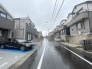 H号棟 安心して暮らすことのできる住宅街。　住宅地の道路は一般に交通量が少なく車などの騒音が少ないため、住民にとって静かな生活環境が提供されます。
