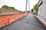 安心して暮らすことのできる住宅街。　住宅地の道路は一般に交通量が少なく車などの騒音が少ないため、住民にとって静かな生活環境が提供されます。
