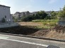 自然に恵まれた豊かな緑と美しいロケーションが特徴です。穏やかな暮らしやリラックスした健康的な生活が送れそう。日々の喧騒から離れ、自然に囲まれた癒しの場所はいかがでしょうか。

