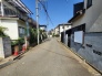 周辺は住宅が建ち並ぶ閑静な住宅街です。
