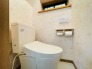 トイレにはウォシュレット機能を標準装備。
