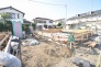 現在建物を建築中です、建築中の物件については現地確認の他、同施工会社の完成施工例のご案内、担当者のプレゼンテーションにてご検討ください。適切なご検討の方法をご説明させて頂きます。
