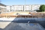 現在建物を建築中です、建築中の物件については現地確認の他、同施工会社の完成施工例のご案内、担当者のプレゼンテーションにてご検討ください。適切なご検討の方法をご説明させて頂きます。
