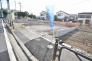 現在建物を建築中です、建築中の物件については現地確認の他、同施工会社の完成施工例のご案内、担当者のプレゼンテーションにてご検討ください。適切なご検討の方法をご説明させて頂きます。
