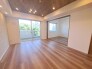 家族みんなが集まるリビング。広さを重視した家族全員が集まれるリビングは、住む上で大事な空間になります。
