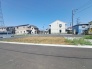 建築条件なしの敷地。弊社グループ「白馬建設」にて建物プランをご提案できます。実際の陽当たりやサイズ感を現地でお確かめください。


