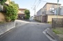 周辺は住宅が建ち並ぶ閑静な住宅街です。
