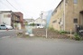 建築条件なしの敷地。弊社グループ「白馬建設」にて建物プランをご提案できます。実際の陽当たりやサイズ感を現地でお確かめください。


