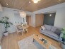 家族が一番集まる場所だから広々としつつも素敵な空間であって欲しい。みんながくつろぐリビングからキッチンまでが一つの空間のように繋がる間取り。

