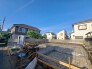 現在建物を建築中です、建築中の物件については現地確認の他、同施工会社の完成施工例のご案内、担当者のプレゼンテーションにてご検討ください。