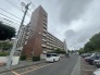 現地のご見学予約もスタートしました。周辺で売りに出ている物件も沢山御座います。まとめてご見学ができますのでお気軽にお申しつけください。
