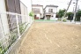 建築条件なしの敷地。弊社グループ「白馬建設」にて建物プランをご提案できます。実際の陽当たりやサイズ感を現地でお確かめください。


